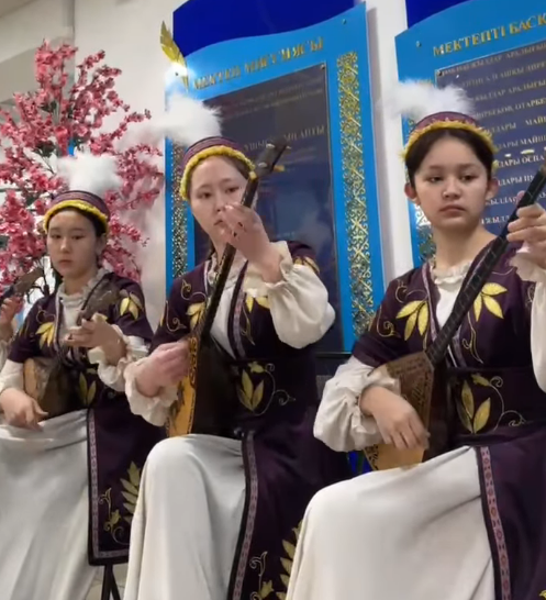 “Бастауыш сыныпта жасанды интеллект мүмкіндіктерін тиімді пайдалану”атты аудандық семинар өткізілді