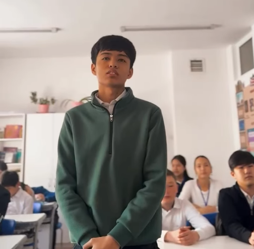 “Цифрлық әлемге- қауіпсіз қадам” атты тақырыпта тәрбие сағаты өткізілді