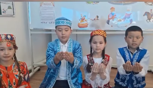 “Ынтымақ” күніне орай тәрбие сағаты өткізілді