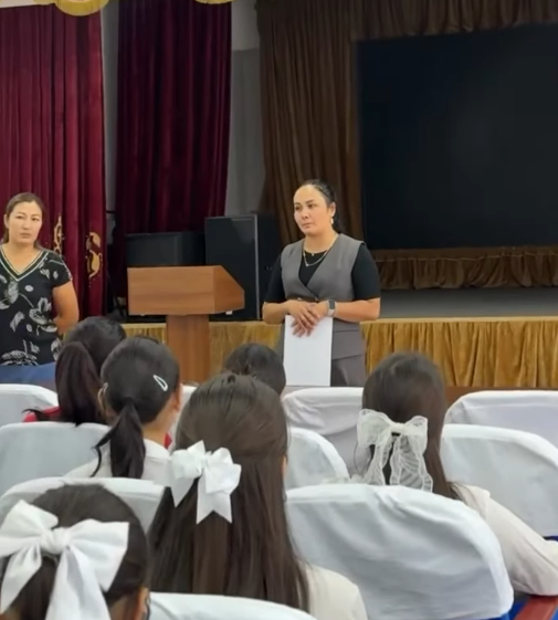 Қыз балаларға арналған қысқаша «Flash Meet» жиналысы өтті