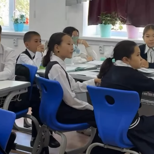 ”Халық ауыз әдебиетіне саяхат” сайысы"