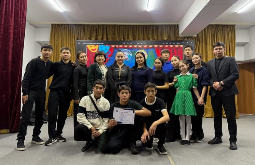 Аудандық “Театр - тәрбие бастауы” атты байқауы