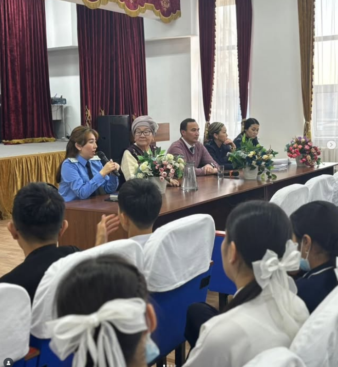 «Болашақ коды-Буллинг және кибербуллингтің алдын алу жолдары» атты кездесу