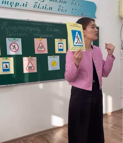 ЖОЛ ЕРЕЖЕСІ – БАЛА ҚАУІПСІЗДІГІНІҢ КЕПІЛІ!